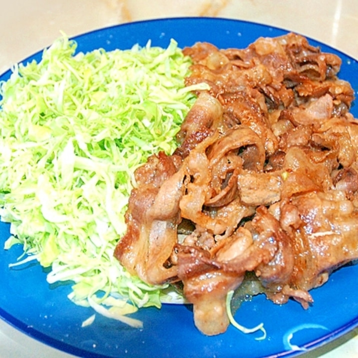 生姜チューブで簡単!キャベツたっぷり豚の生姜焼き♪